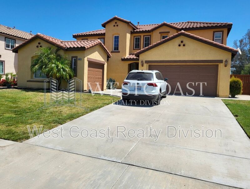 Primary Photo - 18468 Hillview Ln