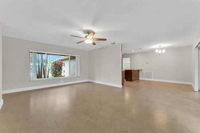 Foto del edificio - 4450 NE 18th Ave