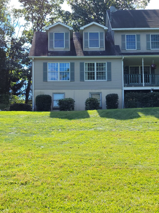 Front of apartment - 112 Tyler Dr