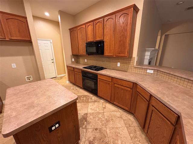 Building Photo - 3011 Clear Springs Dr