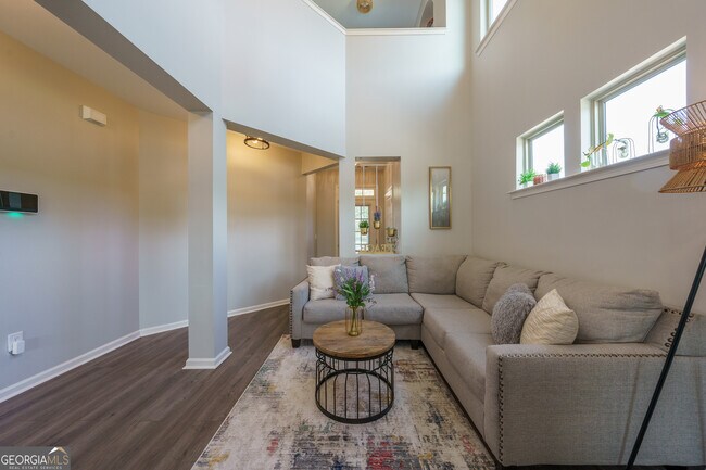 Foto del edificio - 182 Hardy Ives Ln