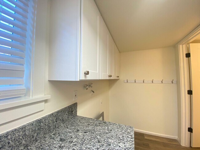 Foto del edificio - 331 N 100 W