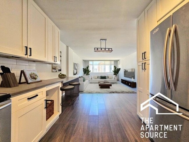 Photo - 1346 N Dearborn St (Chicago, IL) Apartment