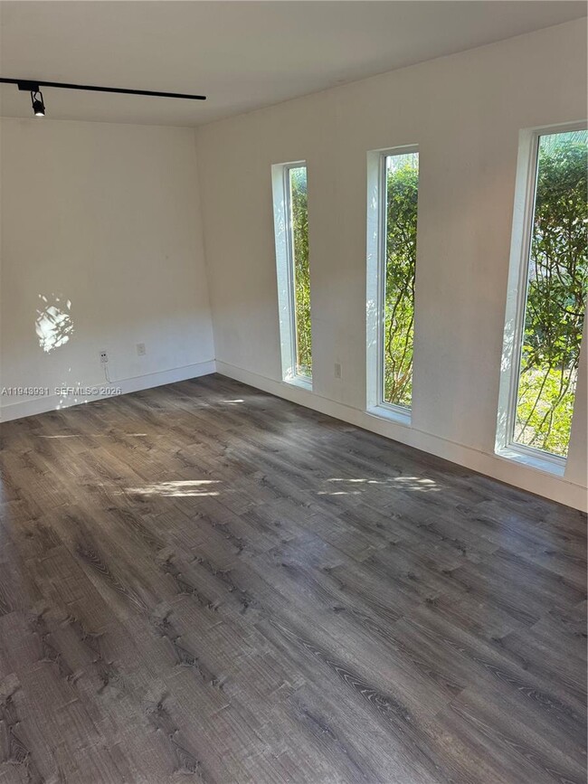 Foto del edificio - 7901 SW 64th Ave