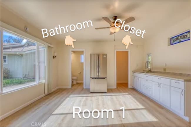 Building Photo - 955 Via Solana