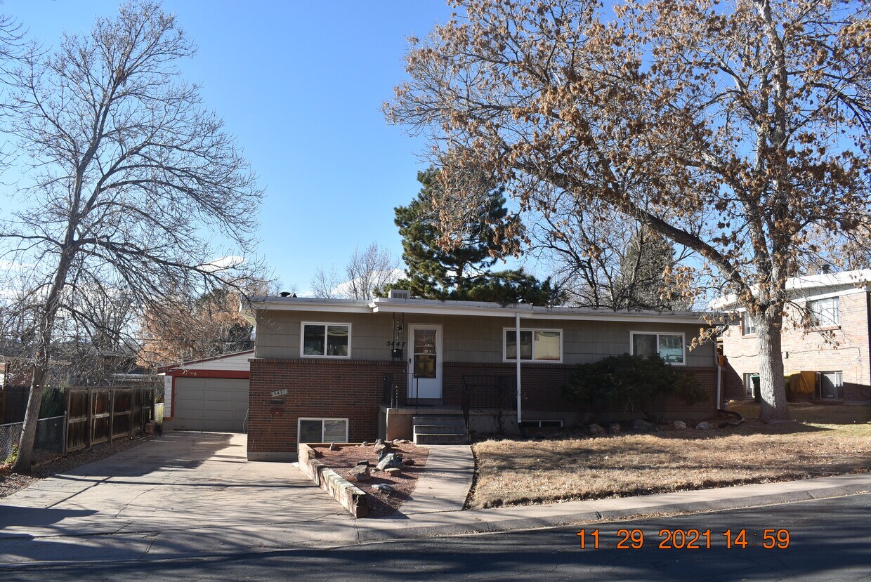 5437 S Foresthill St, Littleton, CO 80120 Townhome Rentals in