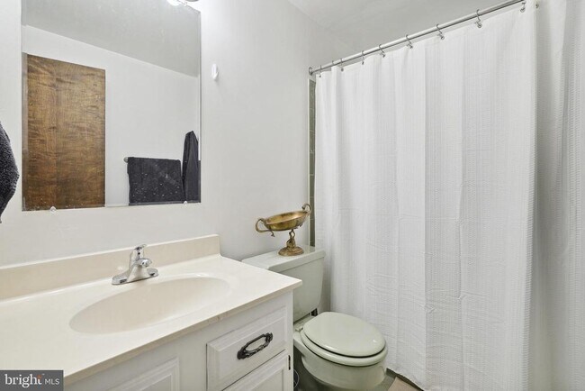 Foto del edificio - 3860 N Ridgeview Rd