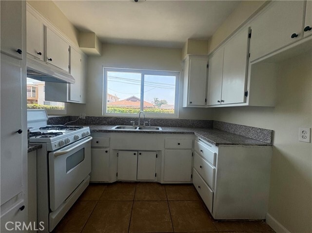 Building Photo - 11890 Manor Dr