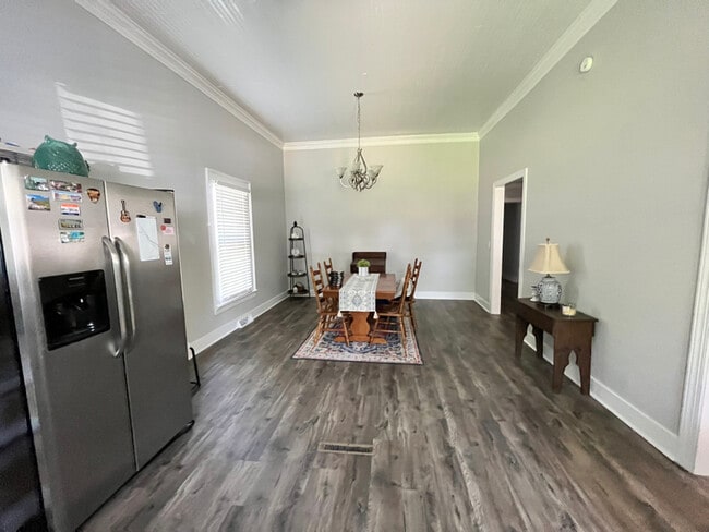 Foto del edificio - 9916 N Nash St