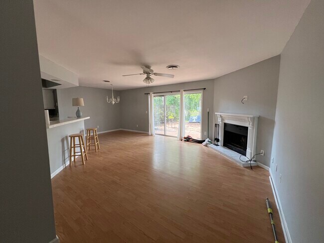Building Photo - 1115 Monaco Dr