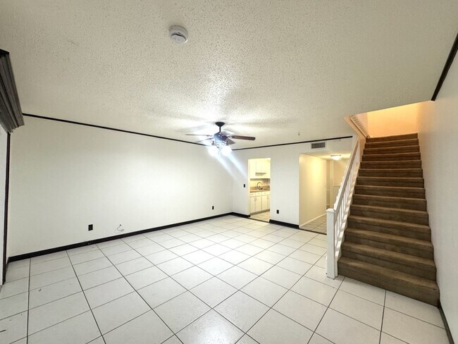 Foto del edificio - 4589 Lighthouse Cir