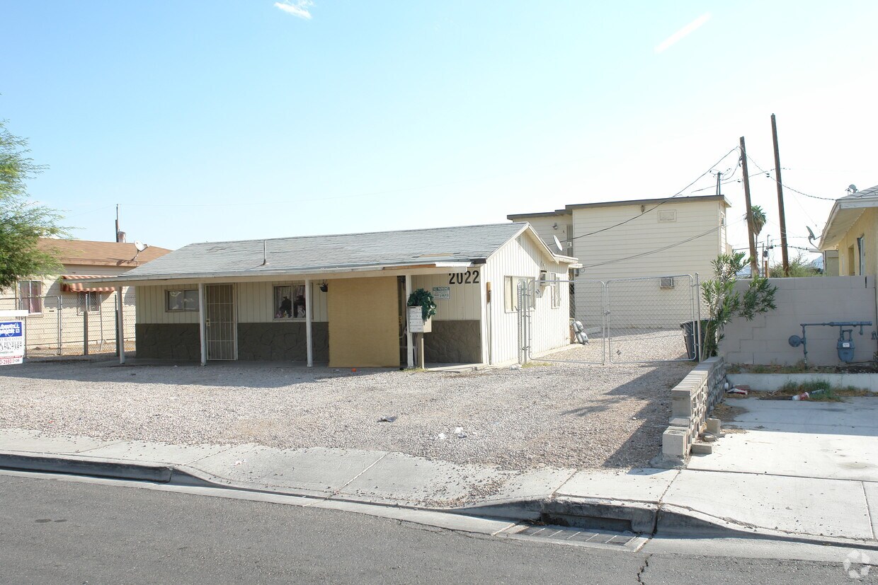 2022 Crawford St, North Las Vegas, NV 89030 Apartments in North Las