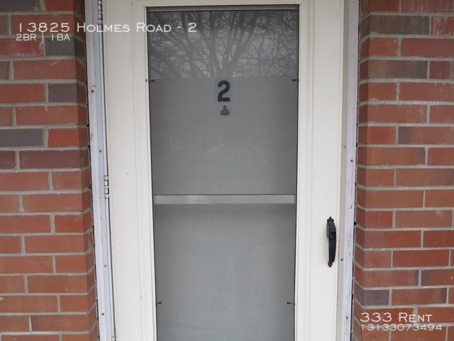 Foto del edificio - 13825 Holmes Rd