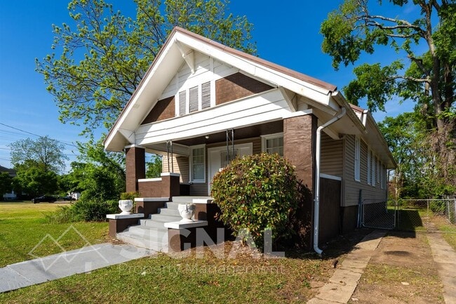 Foto del edificio - 512 1st St N