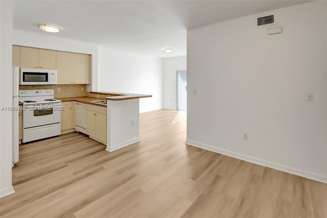 Foto del edificio - 11050 SW 196th St