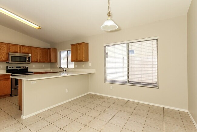Foto del edificio - 11257 Eden McKenzie Cir