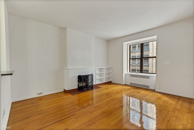 Building Photo - 121 Madison Ave