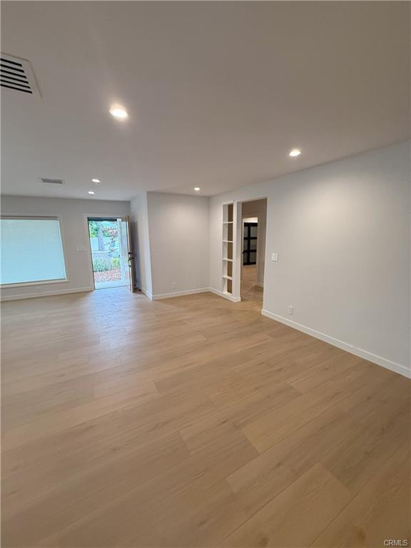 Foto del edificio - 17813 Welby Way