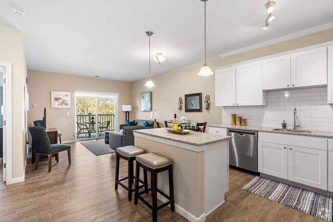 1BR, 1BA - 780 SF - Covered Bridge