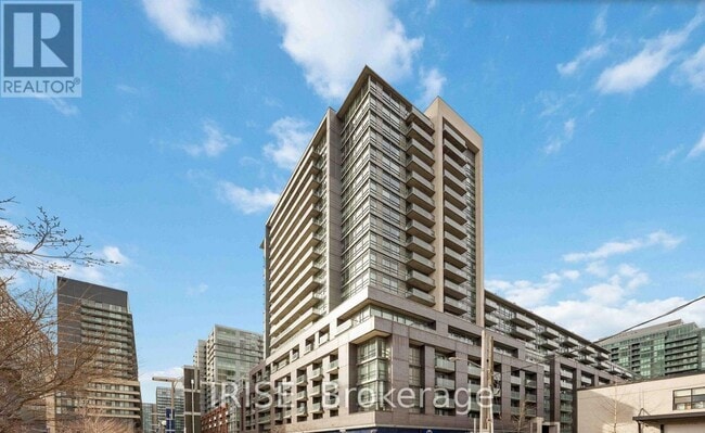 Building Photo - 68 Abell St