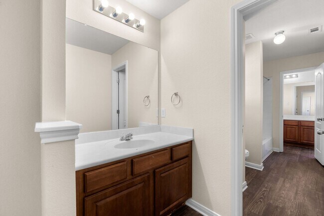 Foto del edificio - Sweson Farm Charmer!!!