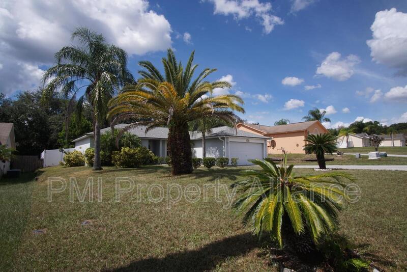 Foto principal - 12111 Goldenstar Ln