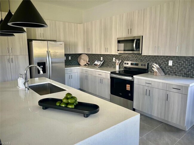 Foto del edificio - 5860 Agostino Way