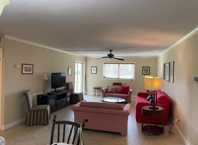 Foto del edificio - 22765 SW 66th Ave