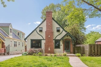 Building Photo - 5009 Gladstone Blvd