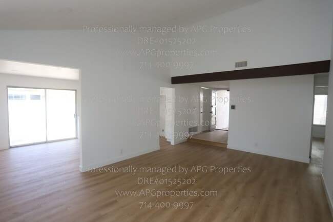 Building Photo - 3324 S Olive St