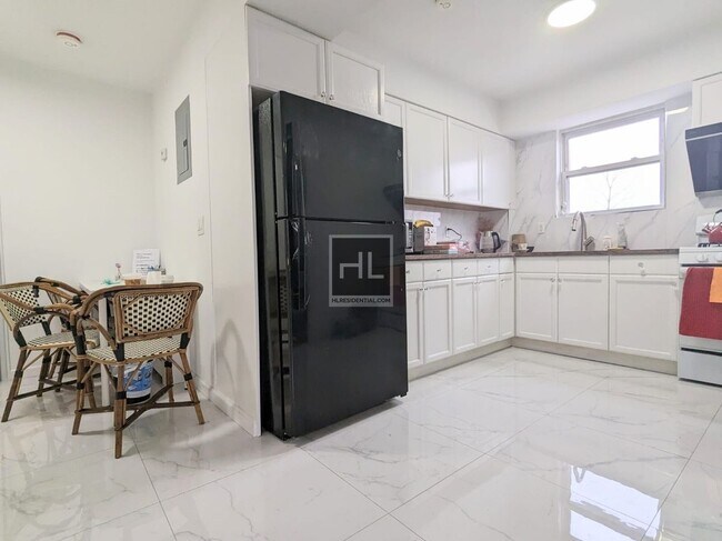 Foto del edificio - 47th Ave