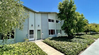 Building Photo - 1173 Laurel Ln