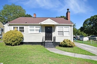 Building Photo - 204 Parkins Mill Rd