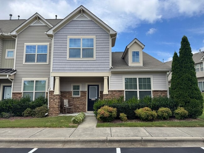 Bright & Spacious End Unit in Thompson Ridge - Bright & Spacious End Unit in Thompson Ridge Townhome