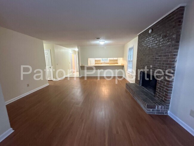 Foto del edificio - 1001 Lynn St