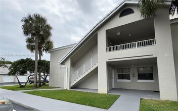 Building Photo - 2851 N Oakland Forest Dr