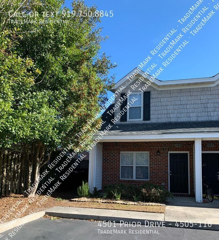 Foto principal - 1 Bedroom 1.5 Bathroom Townhome in Myrtle ...