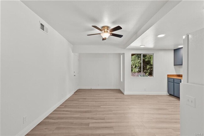 Building Photo - 40220 Cll El Clavelito