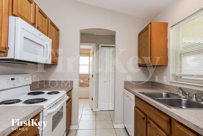 Building Photo - 2673 Trilby Avenue