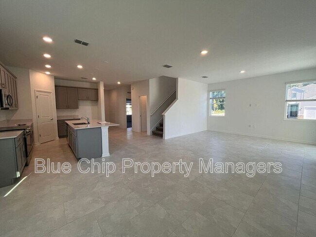 Foto del edificio - 3223 Country Side Dr