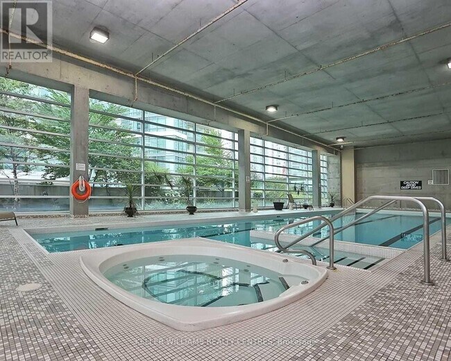 Building Photo - 81 Navy Wharf Ct