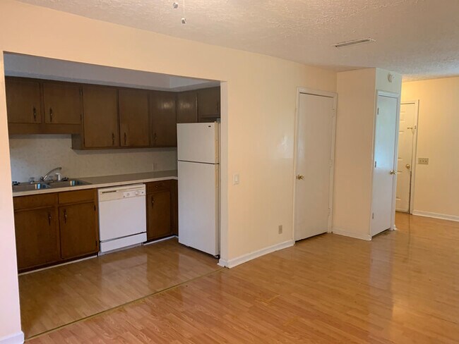 Building Photo - 125 Fisher Dr