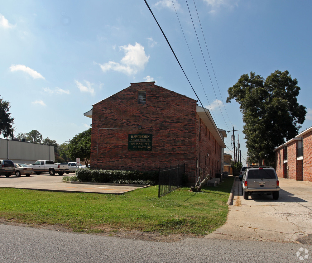 Building Photo - Hawthorne Apartments