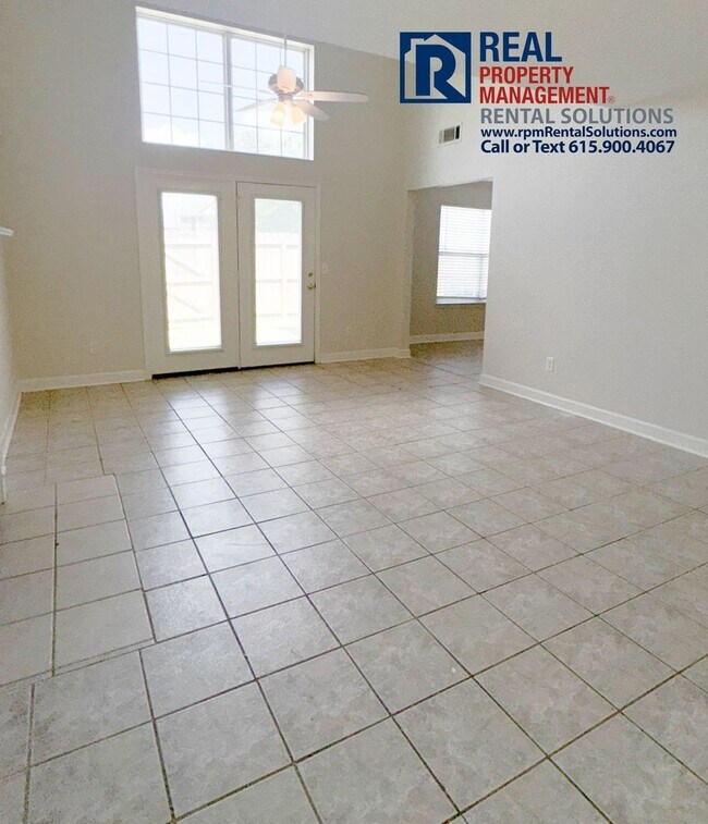 Foto del edificio - Wonderful End Unit 3 bd Townhome with LOFT! Community swimming pool!!!