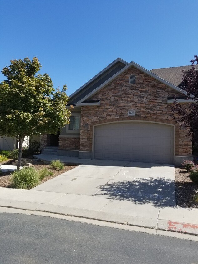 13677 Mt Cortina Way, Riverton, UT 84065 House Rental in Riverton, UT