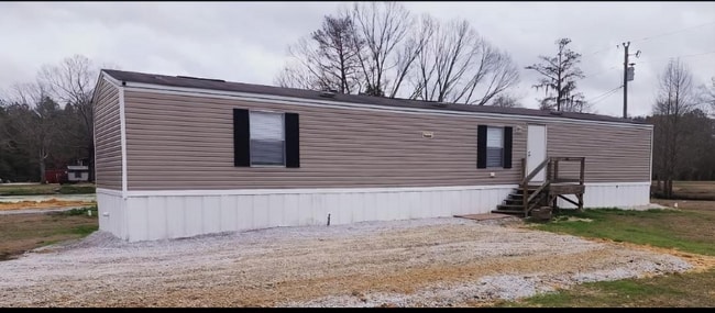 Building Photo - 23744 Walker South Rd