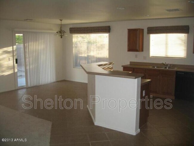Foto del edificio - 16409 W Monte Cristo Ave