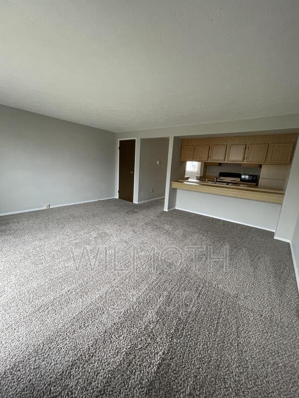 Building Photo - 10194 Dedham Dr