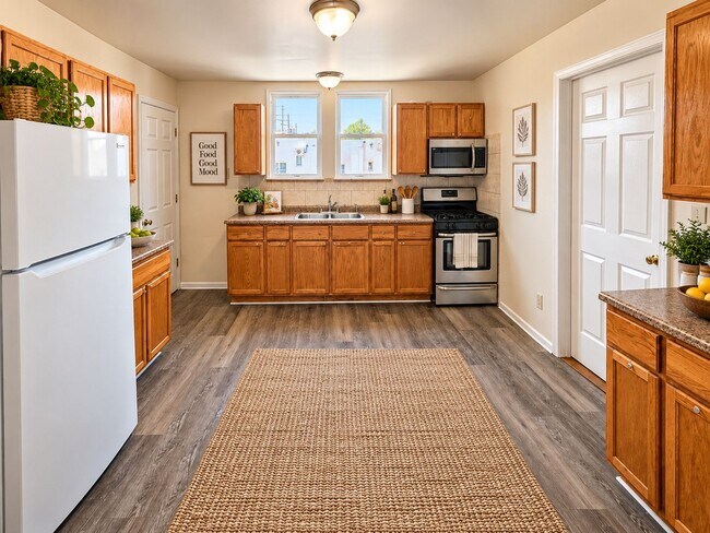 Building Photo - Bright Three-Bedroom Cinnaminson Rental with Private Driveway