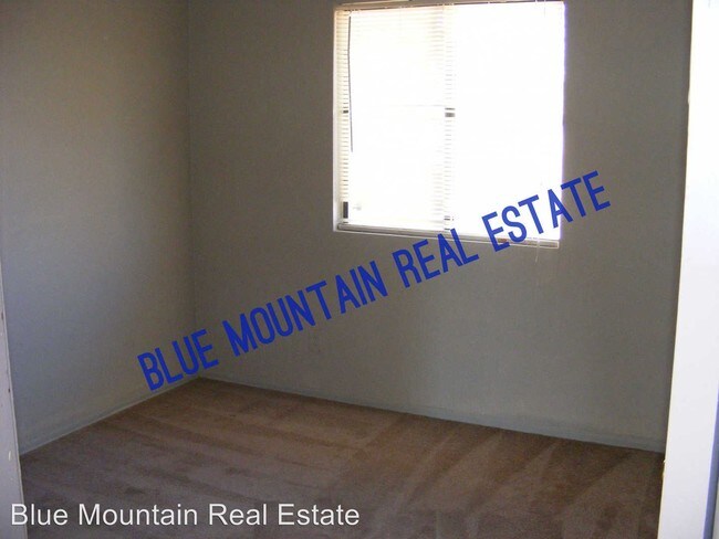 Building Photo - 2521 Astrozon Cir